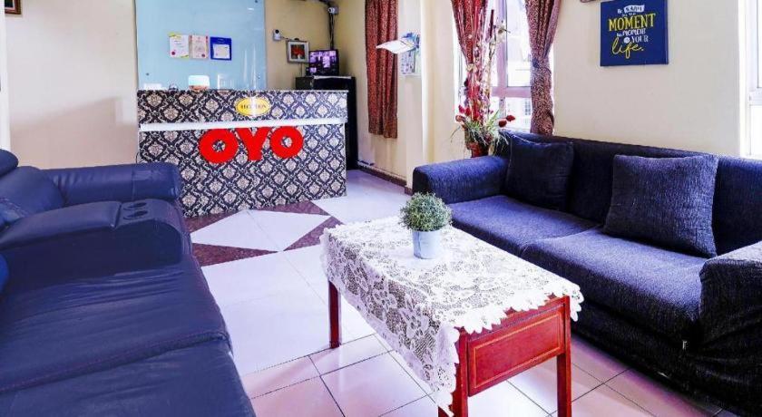 Oyo 90486 New Station Hotel Klang Exteriör bild