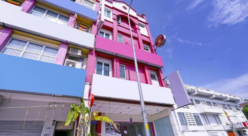 Oyo 90486 New Station Hotel Klang Exteriör bild